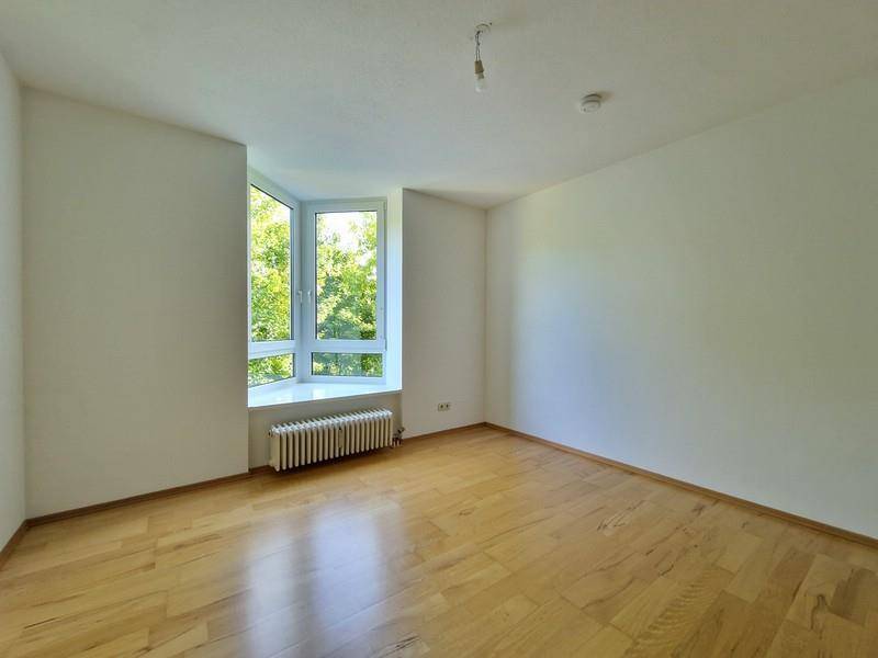 Ihr Platz zum Wohlfühlen: 3,5-Zimmer-LoggiaWohnung mit Garage & EBK in Nürnberg-Kleinreuth zur Miete