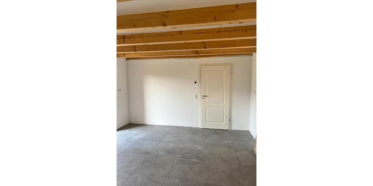 Einfamilienhaus Wolmirstedt - 2 Zimmer, 90 m&sup2;, 900&euro; | Angebot:26013404