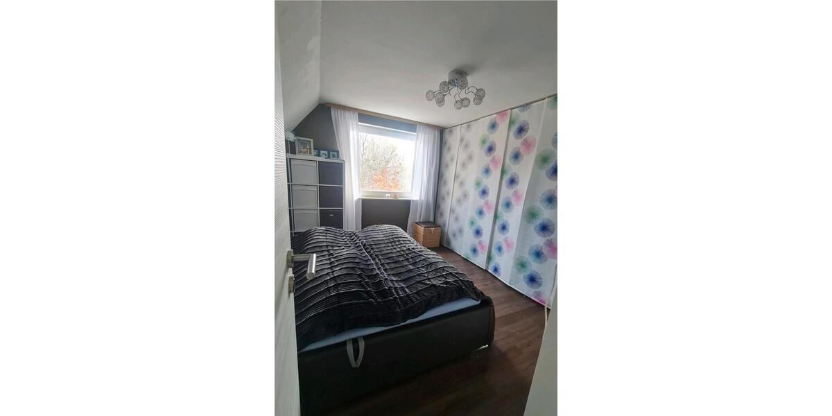 4 WG Zimmer oder komplettes Haus möbliert zu vermieten 4 zimmer