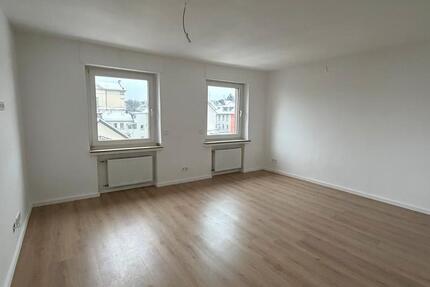 Wohnung Solingen - 4 Zimmer, 100 m&sup2;, 1.000&euro; | Angebot:25255163