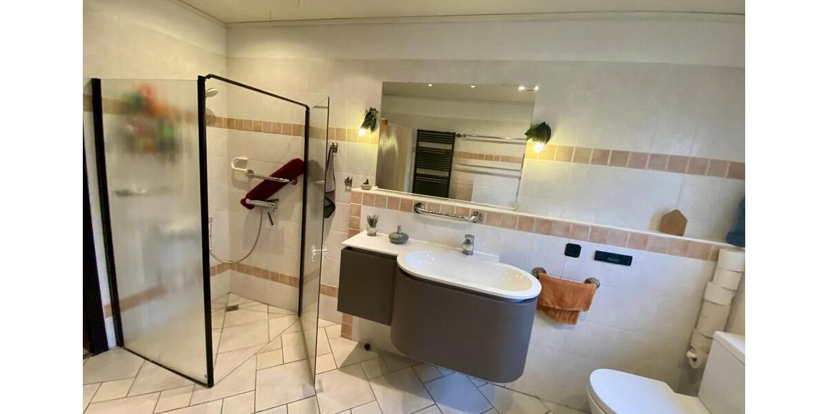 Doppelhaushälfte Kropp - 6 Zimmer, 148 m&sup2;, 1.300&euro; | Angebot:26038834