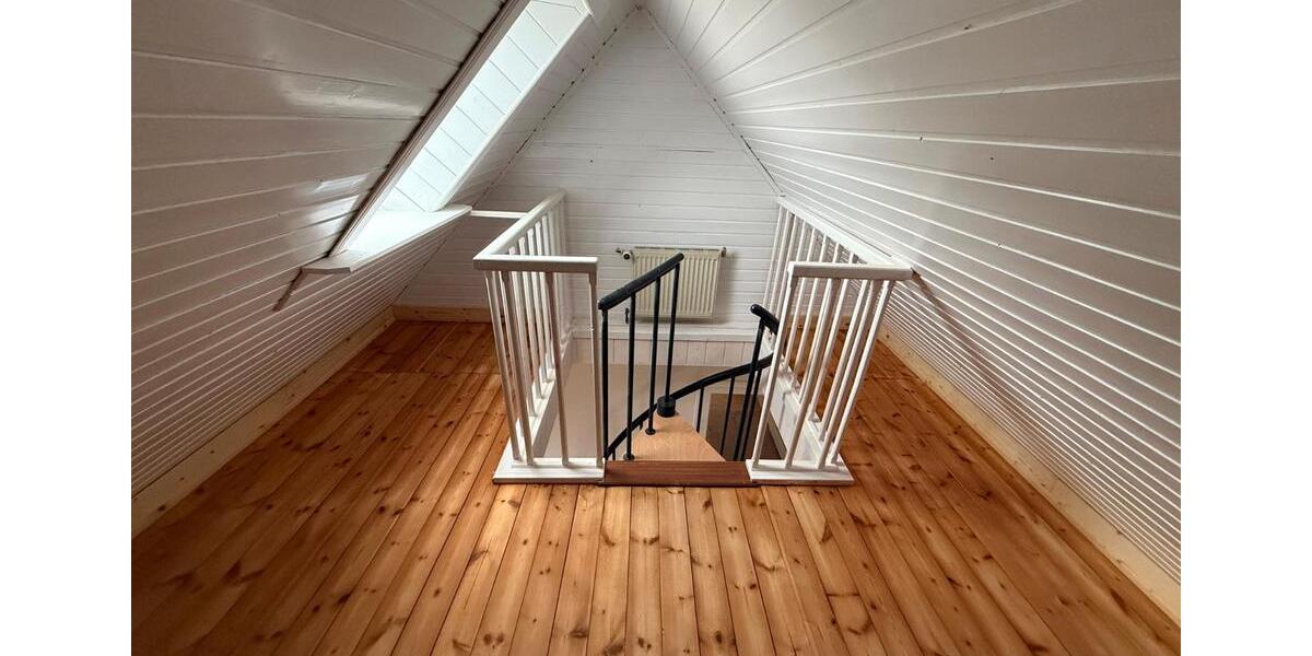 Dachgeschoßwohnung Stralsund Knieper - 2 Zimmer, 65 m&sup2;, 720&euro; | Angebot:26633141