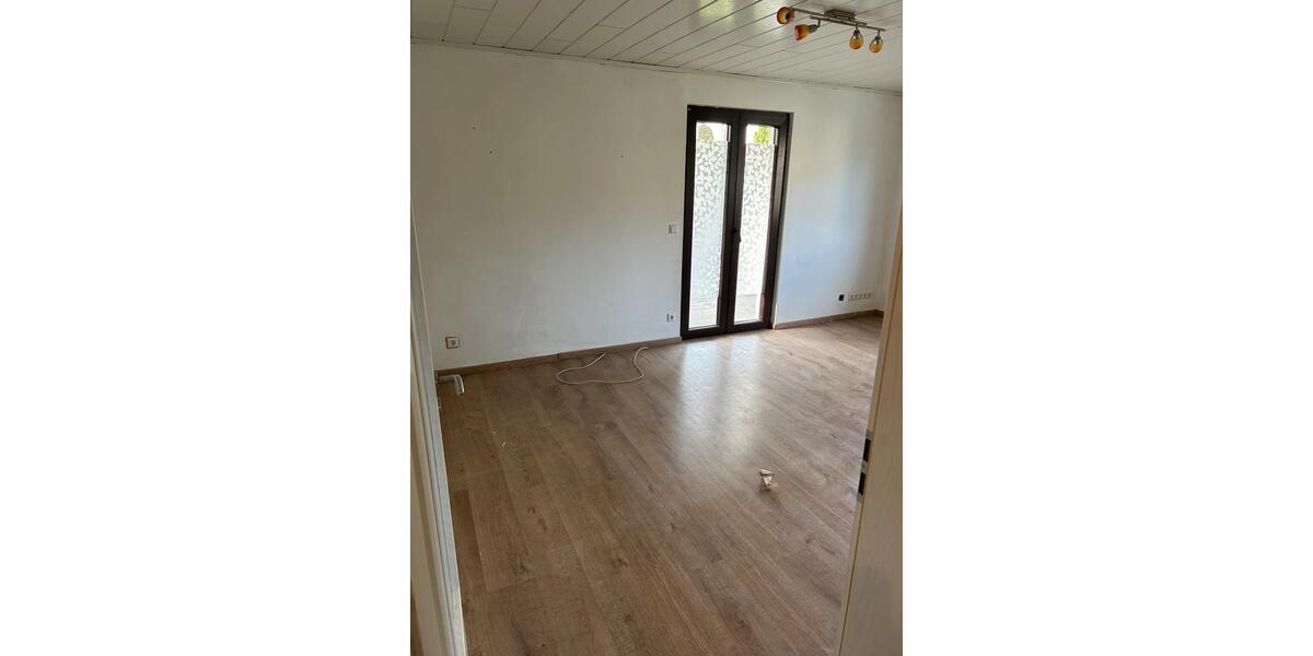 Erdgeschoßwohnung Sinsheim - 1 Zimmer, 70 m&sup2;, 750&euro; | Angebot:26562327