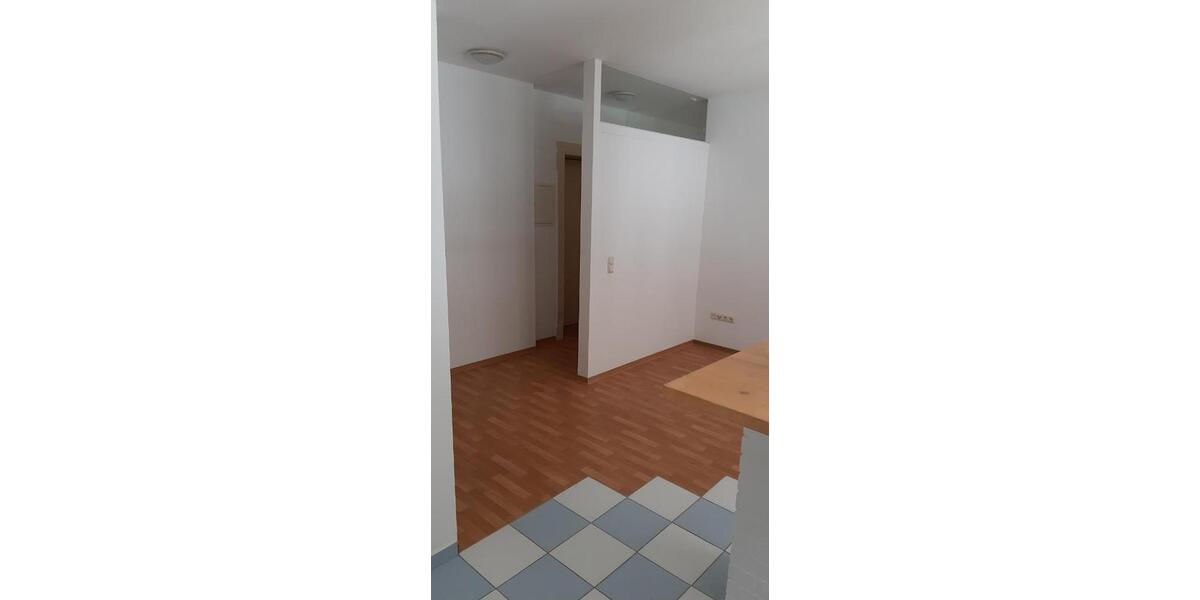 Erdgeschoßwohnung Plauen - 2 Zimmer, 37 m&sup2;, 160&euro; | Angebot:24750061