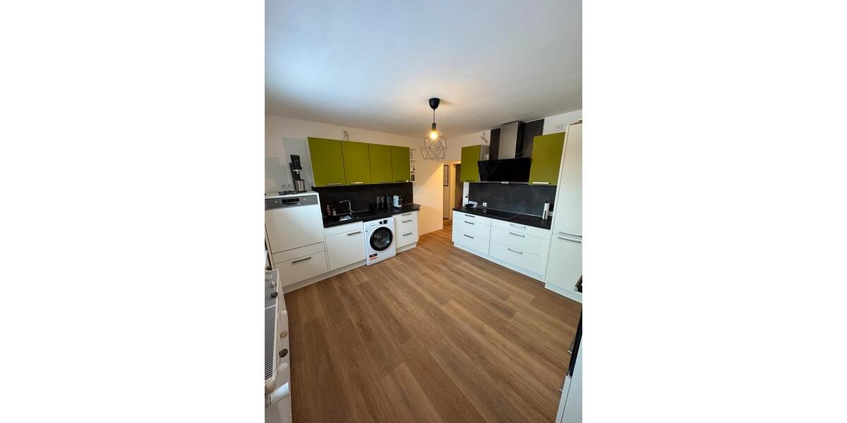 Erdgeschoßwohnung Rühen - 3 Zimmer, 86 m&sup2;, 850&euro; | Angebot:24787846