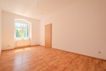 NEUES WANNEN-DUSCHBAD MIT FENSTER – SCHÖNER BALKON – RUHIG & ZENTRAL GELEGEN