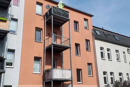 Wohnung Riesa Innenstadt - 4 Zimmer, 85 m&sup2;, 467&euro; | Angebot:25688412