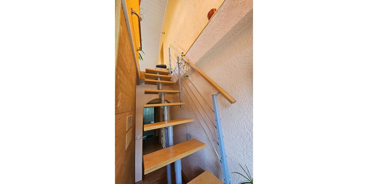 Etagenwohnung Saalfeld (Saale) - 2 Zimmer, 69 m&sup2;, 448&euro; | Angebot:25294458