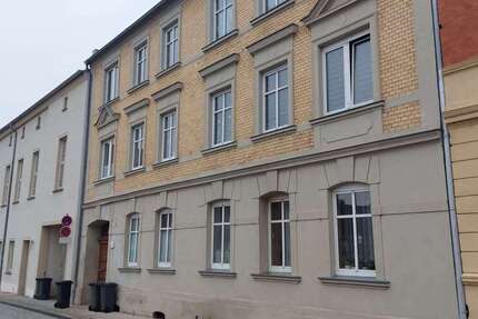 Wohnung zum Mieten in Staßfurt 360 € 48.02 m²