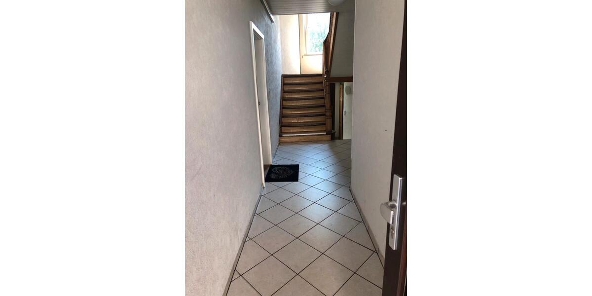 Erdgeschoßwohnung Eisenach - 2 Zimmer, 63 m&sup2;, 595&euro; | Angebot:26248472