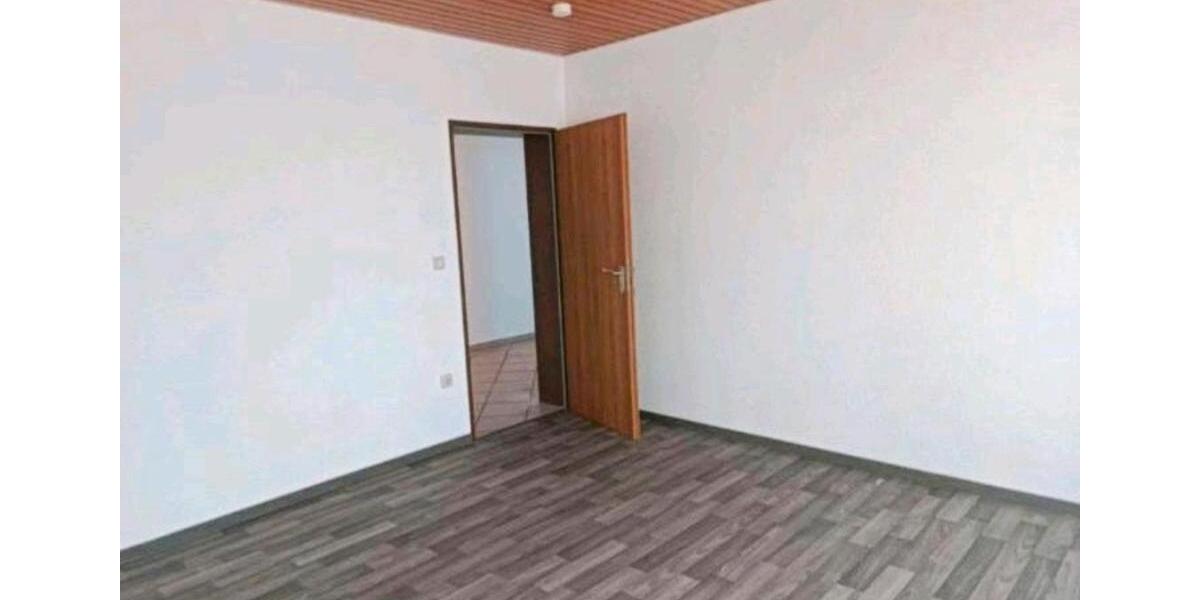 Erdgeschoßwohnung Norden - 3 Zimmer, 94 m&sup2;, 850&euro; | Angebot:24832665