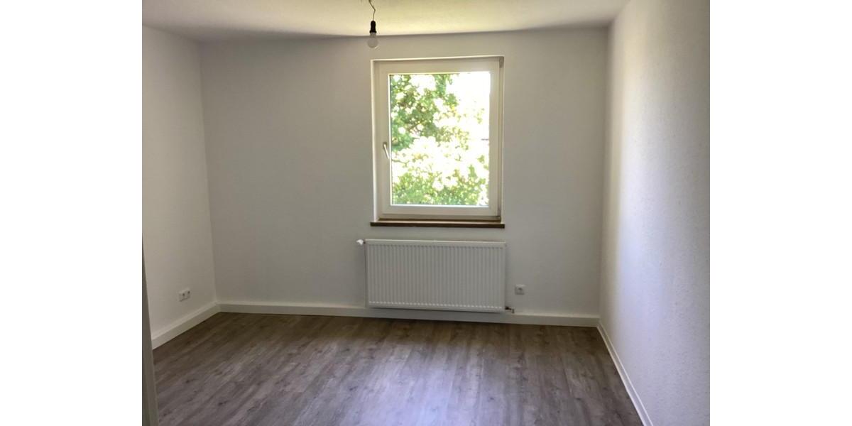 Etagenwohnung Kassel Niederzwehren - 4 Zimmer, 68 m&sup2;, 705&euro; | Angebot:26703065