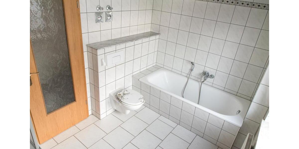 Etagenwohnung Hohenstein-Ernstthal Ernstthal - 2 Zimmer, 52 m&sup2;, 280&euro; | Angebot:26226448