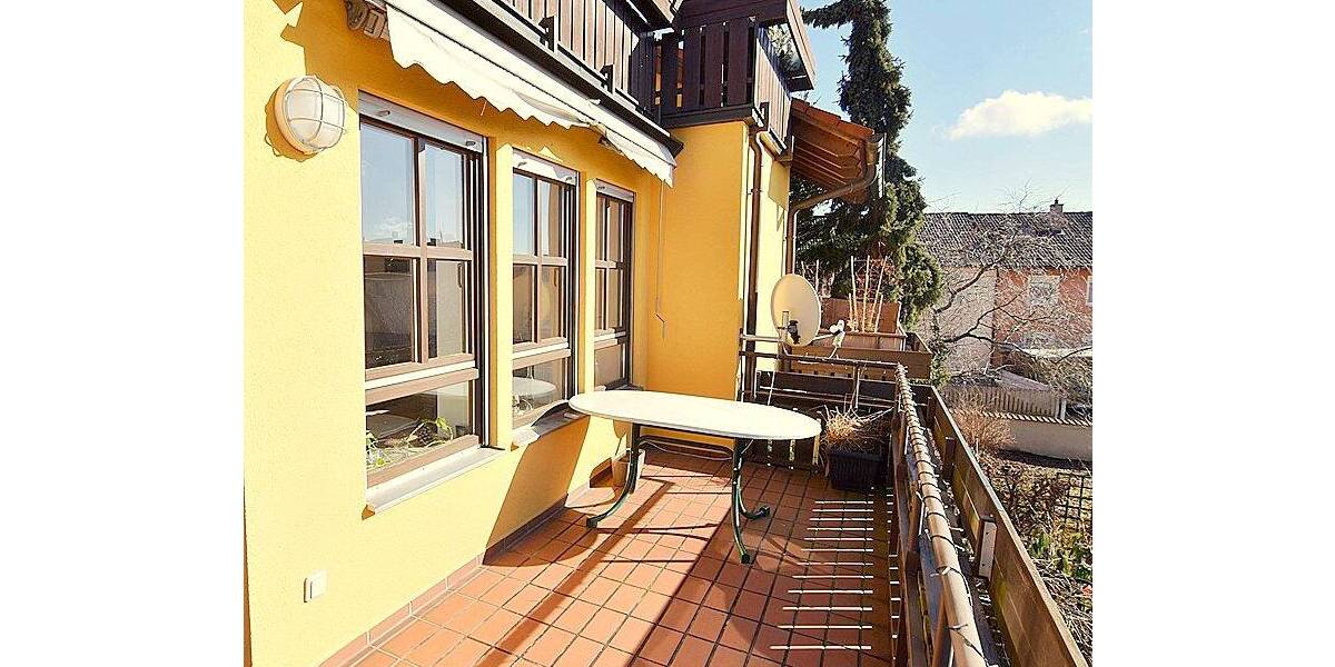 Etagenwohnung Roth - 3 Zimmer, 100 m&sup2;, 950&euro; | Angebot:26733333