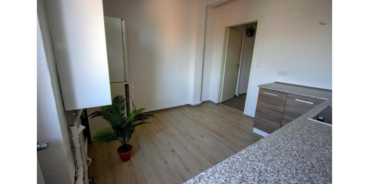 Dachgeschoßwohnung Wilhelmshaven - 2 Zimmer, 75 m&sup2;, 515&euro; | Angebot:26687656