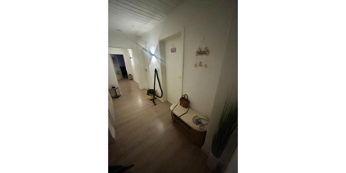 Dachgeschoßwohnung Stadthagen - 4 Zimmer, 95 m&sup2;, 850&euro; | Angebot:26586270