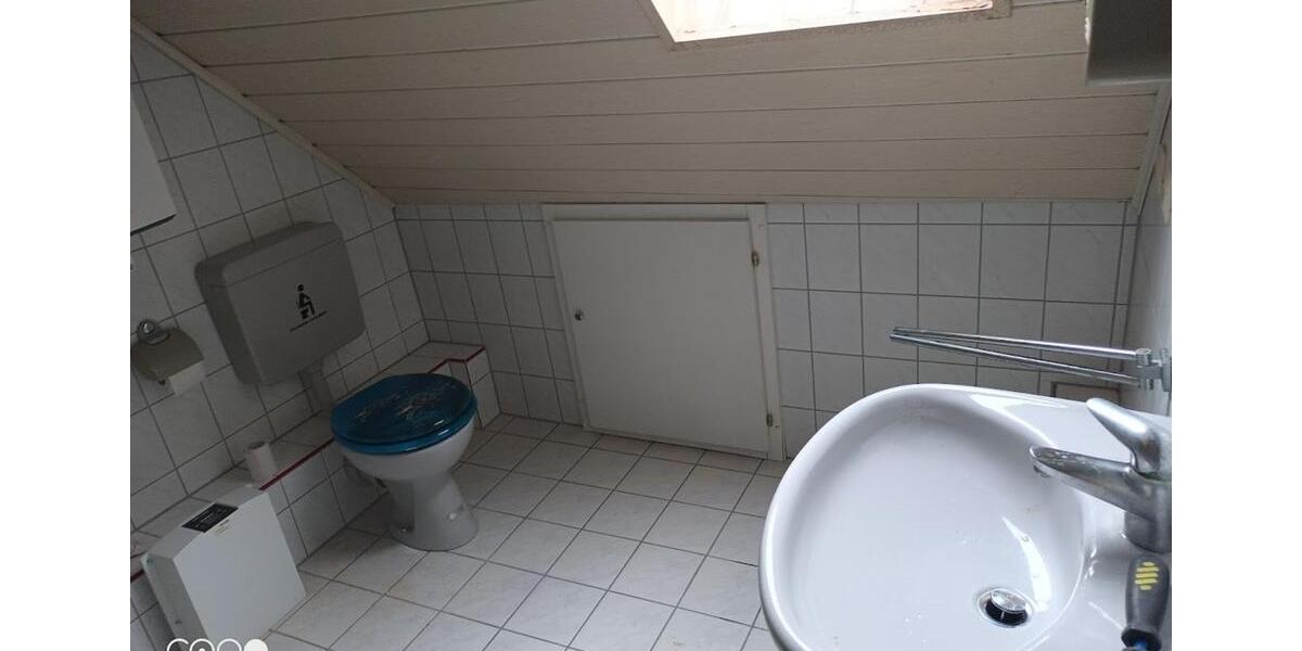 Dachgeschoßwohnung Bruchsal - 1 Zimmer, 25 m&sup2;, 340&euro; | Angebot:25419474