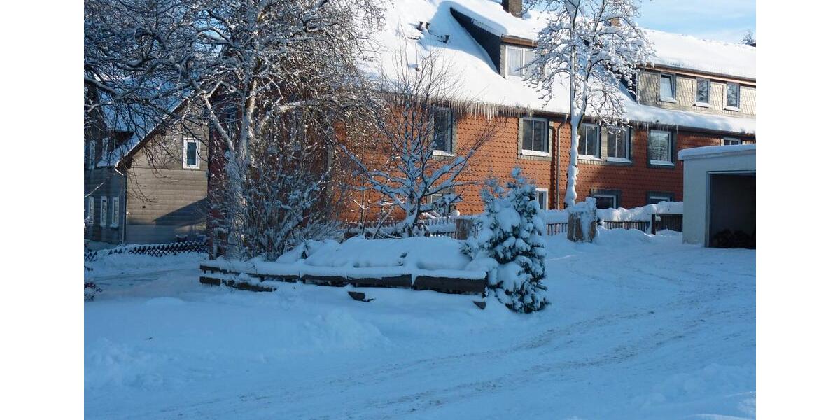 Dachgeschoßwohnung Clausthal-Zellerfeld Zellerfeld - 2 Zimmer, 60 m&sup2;, 420&euro; | Angebot:26545112