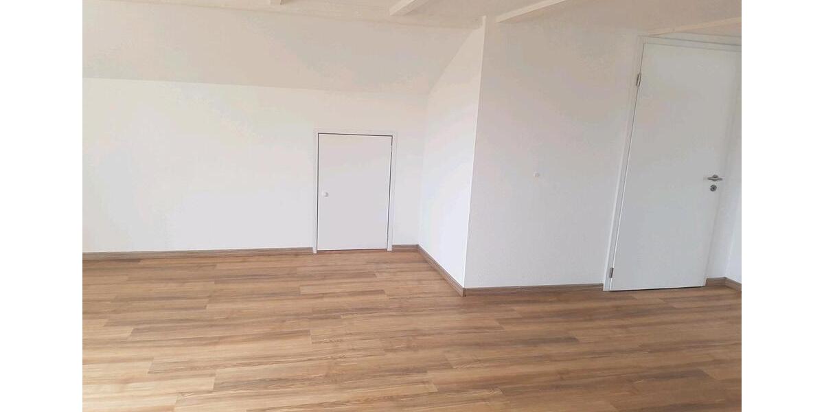 Dachgeschoßwohnung Dunningen - 2 Zimmer, 62 m&sup2;, 590&euro; | Angebot:25903836