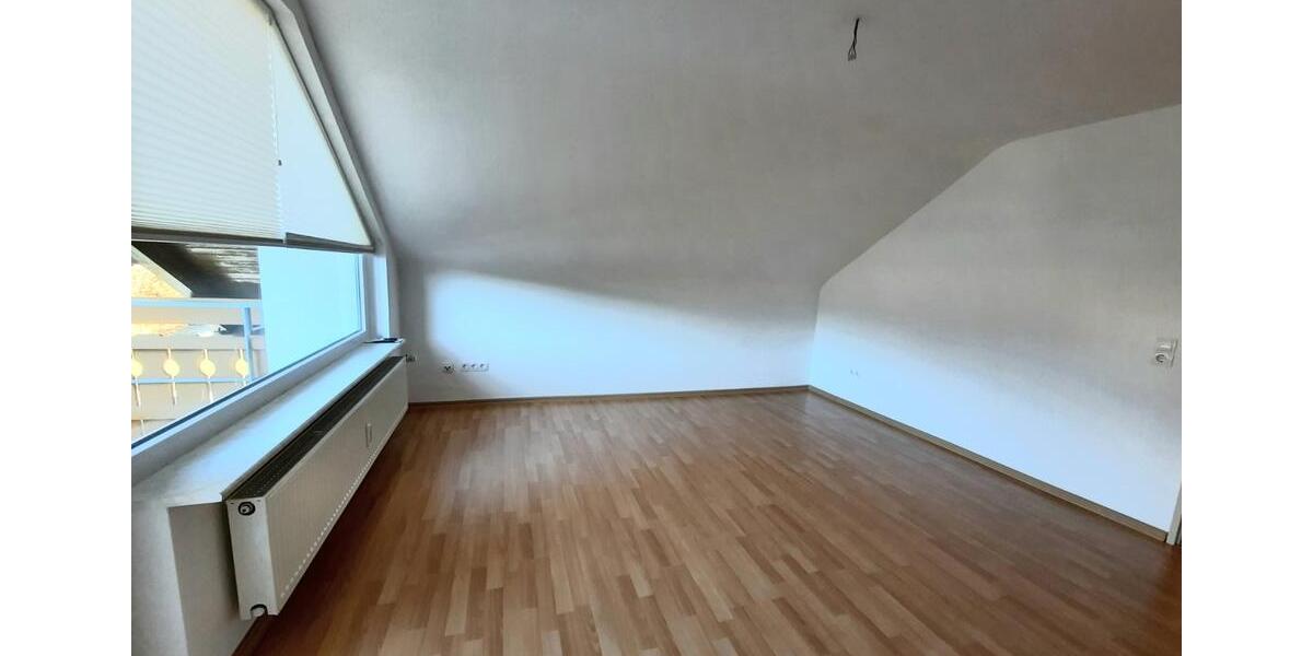 3-Zimmer- DG -Wohnung in Lenzkirch – ab sofort zu vermieten 3 zimmer