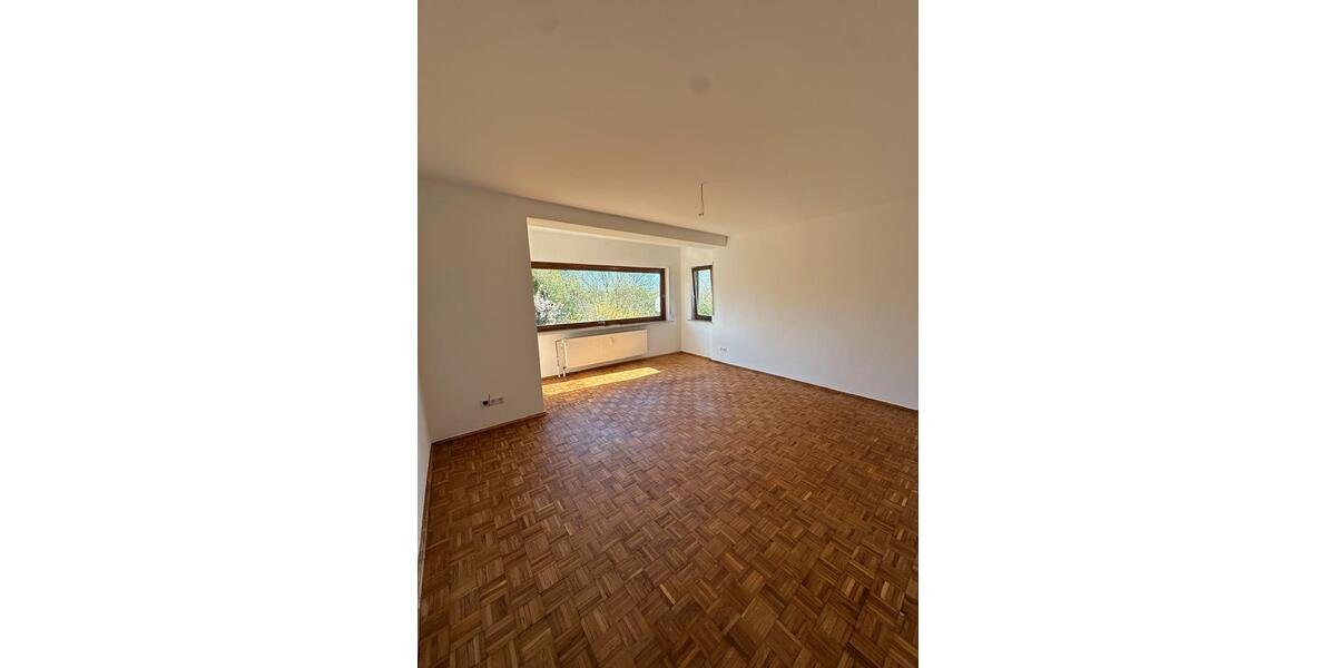 Etagenwohnung Limburg an der Lahn - 3 Zimmer, 88 m&sup2;, 1.300&euro; | Angebot:26272074