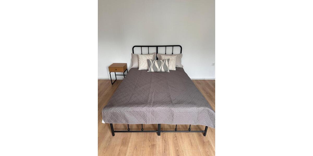 Wohnen auf Zeit Bielefeld Heepen - 1 Zimmer, 21 m&sup2;, 530&euro; | Angebot:26616044