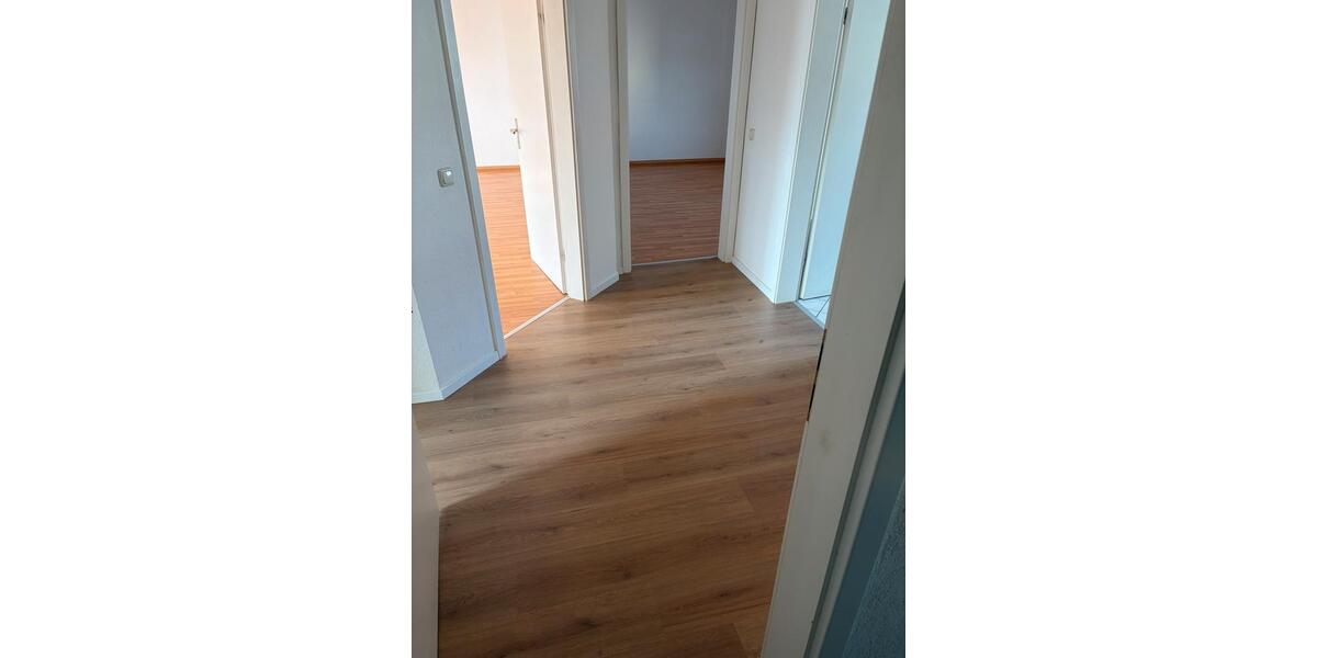 Erdgeschoßwohnung Sollstedt - 3 Zimmer, 75 m&sup2;, 773&euro; | Angebot:25432788
