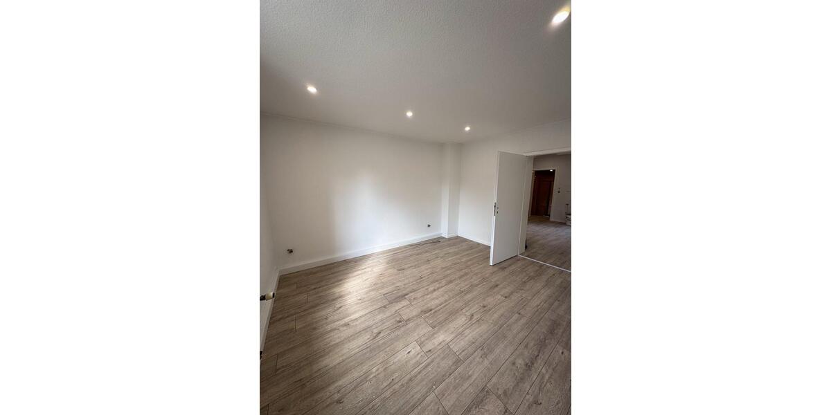 Erdgeschoßwohnung Waltrop - 4 Zimmer, 111 m&sup2;, 1.110&euro; | Angebot:25896651