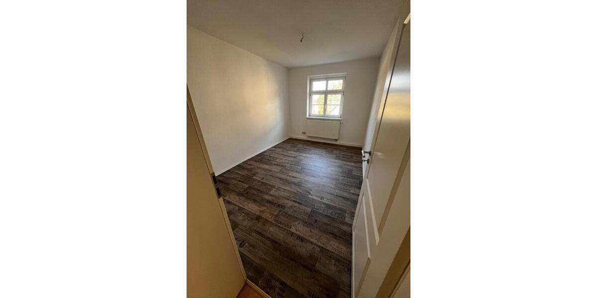 Erdgeschoßwohnung Nossen - 3 Zimmer, 57 m&sup2;, 399&euro; | Angebot:25804806
