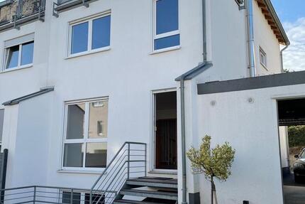 Haus Wuppertal Gemarkung Nächstebreck - 5 Zimmer, 180 m&sup2;, 1.750&euro; | Angebot:26329610