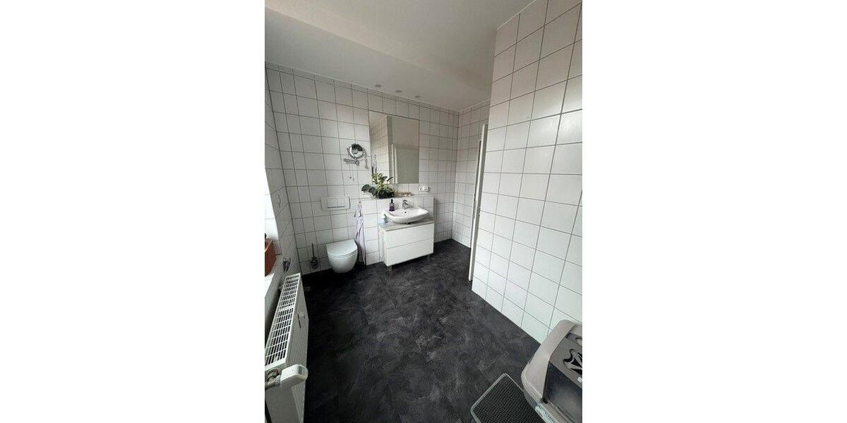 Etagenwohnung Mühlhausen (Thüringen) - 3 Zimmer, 76 m&sup2;, 480&euro; | Angebot:26295264