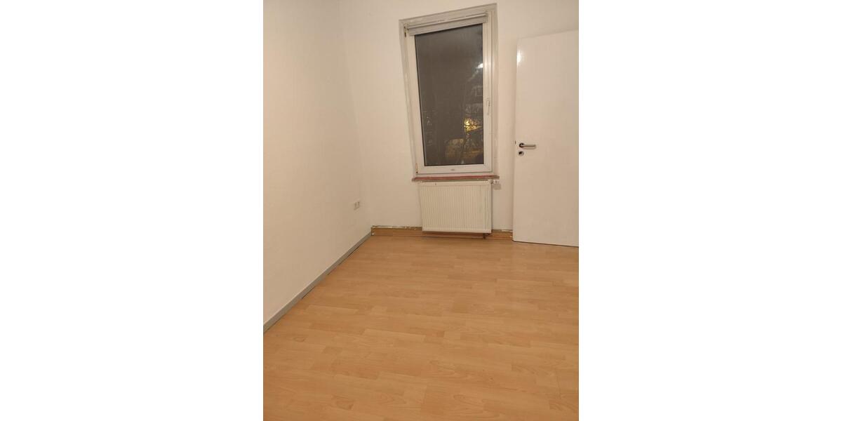 Etagenwohnung Darmstadt Eberstadt - 4 Zimmer, 160 m&sup2;, 1.500&euro; | Angebot:24525401
