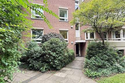 Renovierte 2 Zimmerwohnung mit Balkon und TG-Stellplatz in Lokstedt 2 zimmer