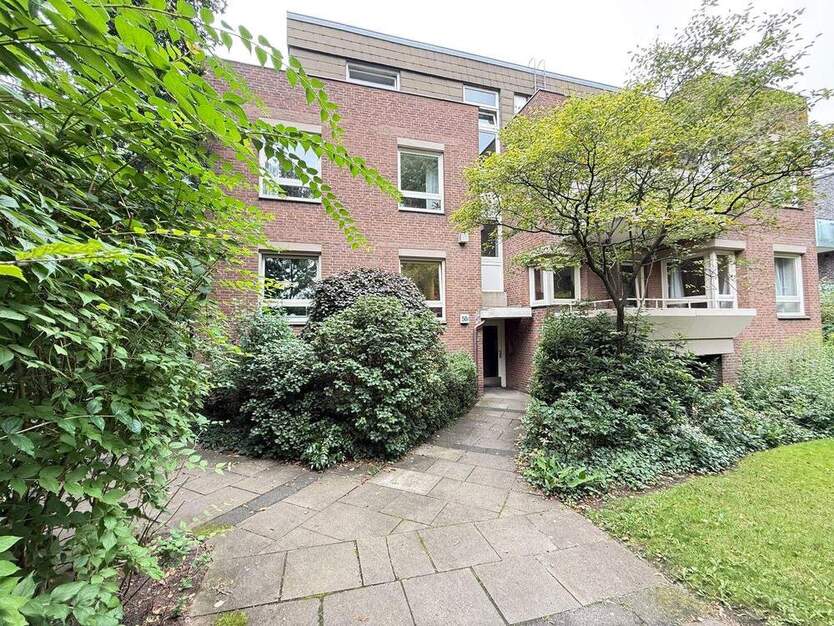 Renovierte 2 Zimmerwohnung mit Balkon und TG-Stellplatz in Lokstedt 2 zimmer