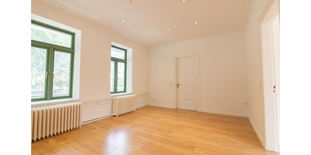 Ab sofort verfügbar: Teilsanierte Doppelhaushälfte in Cismar 4 zimmer