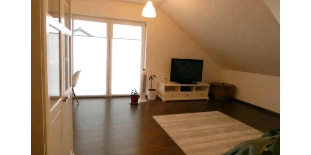 Dachgeschoßwohnung Mühlhausen - 4 Zimmer, 105 m&sup2;, 1.100&euro; | Angebot:24267673