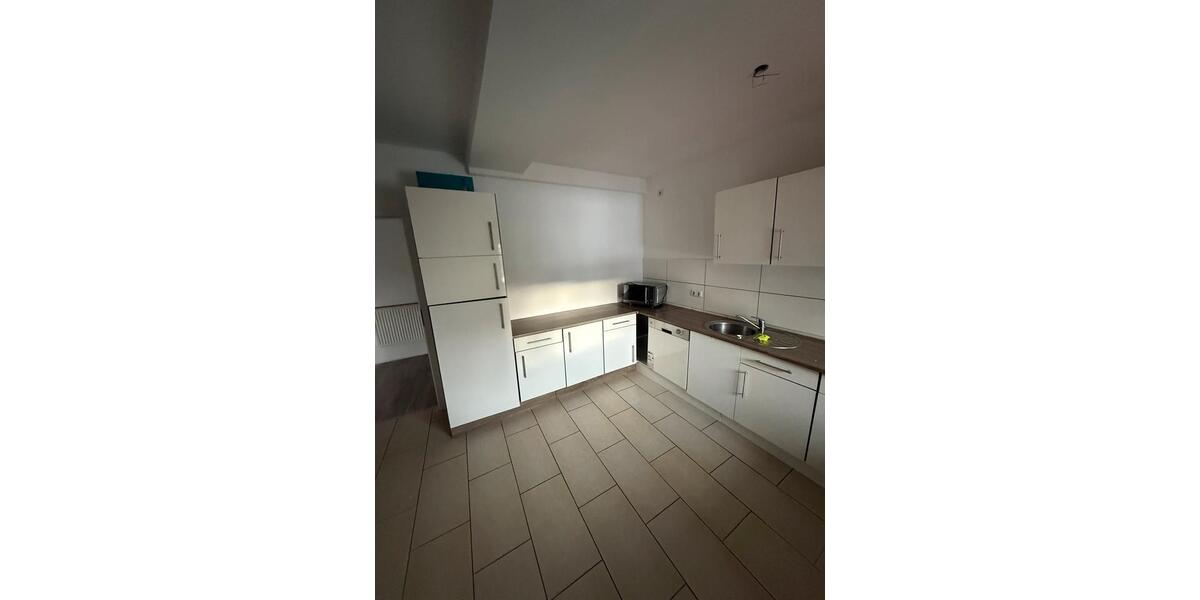 4-Zimmer-Wohnung ca. 150 m² – Küche & Bad 4 zimmer