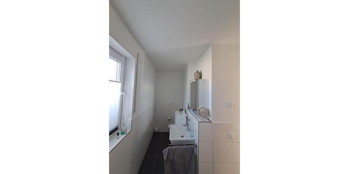 Etagenwohnung Bergisch Gladbach Alt-Frankenforst - 4 Zimmer, 140 m&sup2;, 1.820&euro; | Angebot:25079589