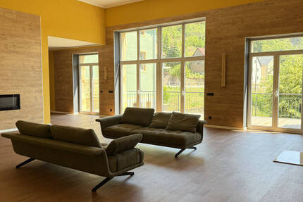 Wohnung Diesbar-Seußlitz Seußlitz - 5 Zimmer, 265 m&sup2;, 2.050&euro; | Angebot:22506656