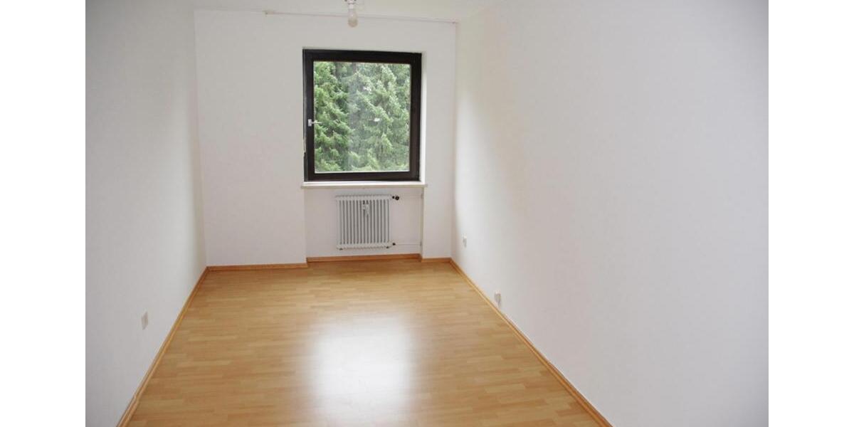Etagenwohnung München Aubing-Lochhausen-Langwied - 4 Zimmer, 103 m&sup2;, 1.900&euro; | Angebot:25807325
