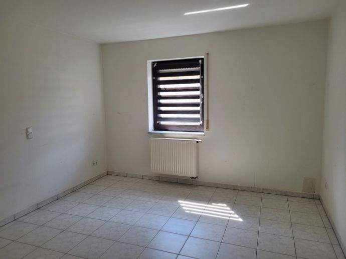 Etagenwohnung Giebelstadt Allersheim - 2 Zimmer, 45 m&sup2;, 395&euro; | Angebot:25896628