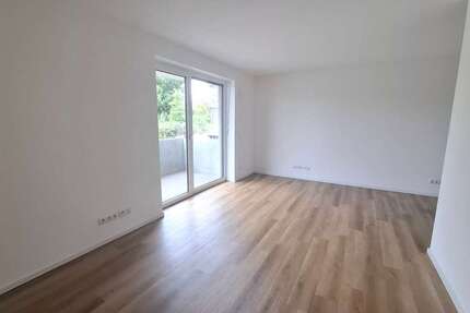 Wohnung Berlin Hellersdorf - 1 Zimmer, 45 m&sup2;, 673&euro; | Angebot:26988015