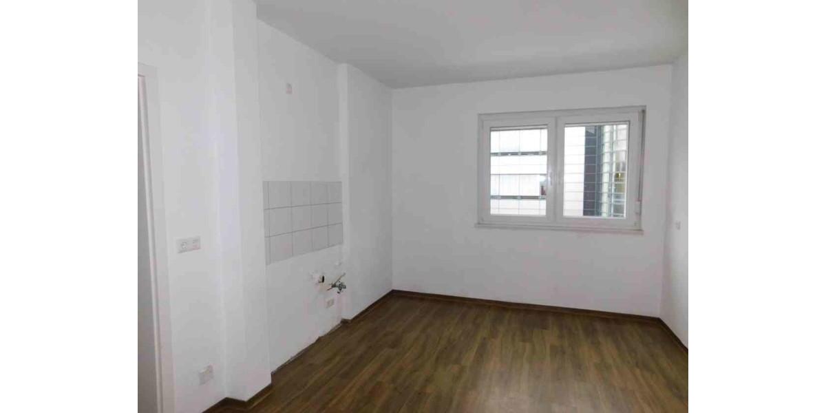 Renovierte 2-Raum-Wohnung mit Balkon in Citynähe! 2 zimmer