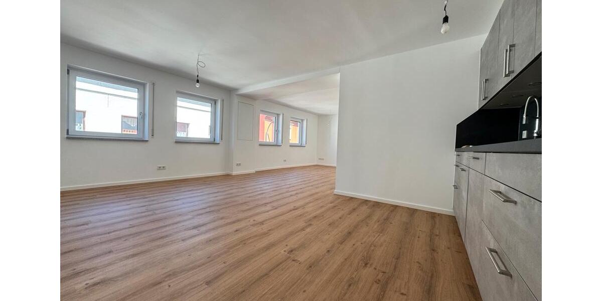 Etagenwohnung Bad Kötzting - 3 Zimmer, 100 m&sup2;, 900&euro; | Angebot:26311578