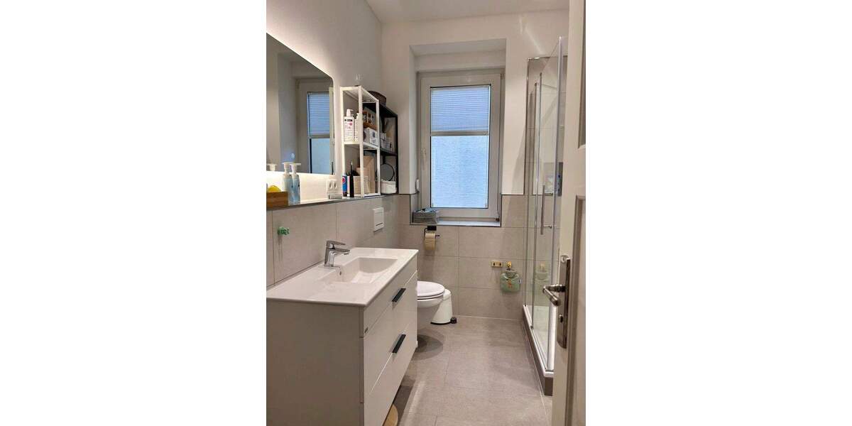 Sanierte 4-Zimmer-Wohnung mit 108 m² im 1. OG - zusätzliche EG-Wohnung im Haus verfügbar 4 zimmer