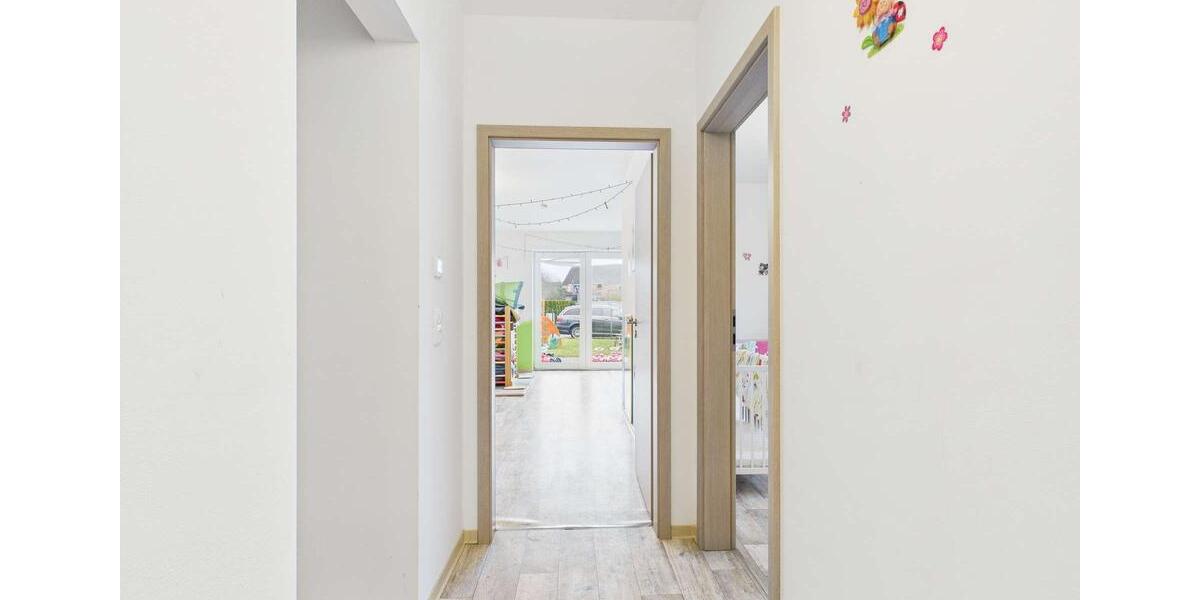 Einfamilienhaus Lasbek - 6 Zimmer, 160 m&sup2;, 2.400&euro; | Angebot:25918343