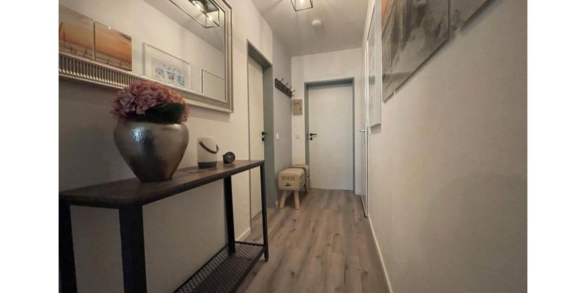 Vollständig möblierte Wohnung inkl. Kfz Stellplatz in top Lage 2 zimmer