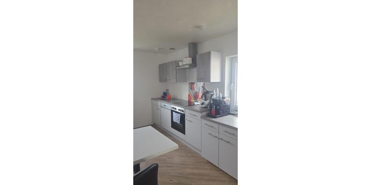 Erdgeschoßwohnung Straßberg - 4 Zimmer, 118 m&sup2;, 1.000&euro; | Angebot:25510143