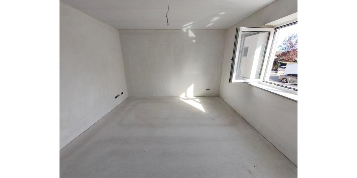 4 Zi. Wohnung (Nr. 7) im OG mit Balkon - Etagenwohnung Adelsdorf OT | Angebot:24466875