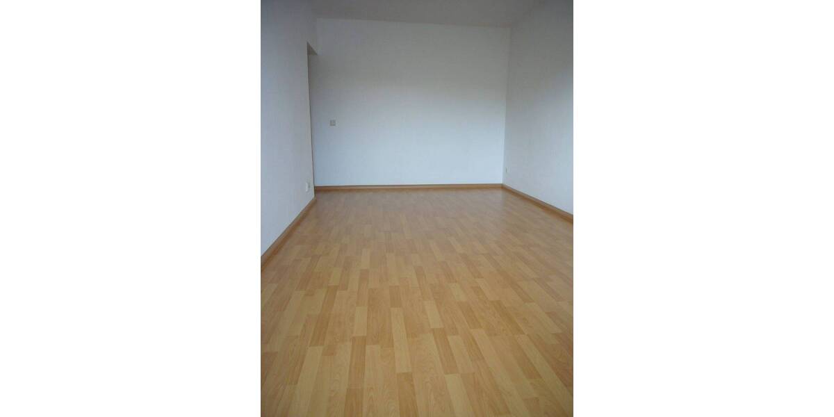 Etagenwohnung Plauen Südvorstadt - 2 Zimmer, 49 m&sup2;, 260&euro; | Angebot:26170901